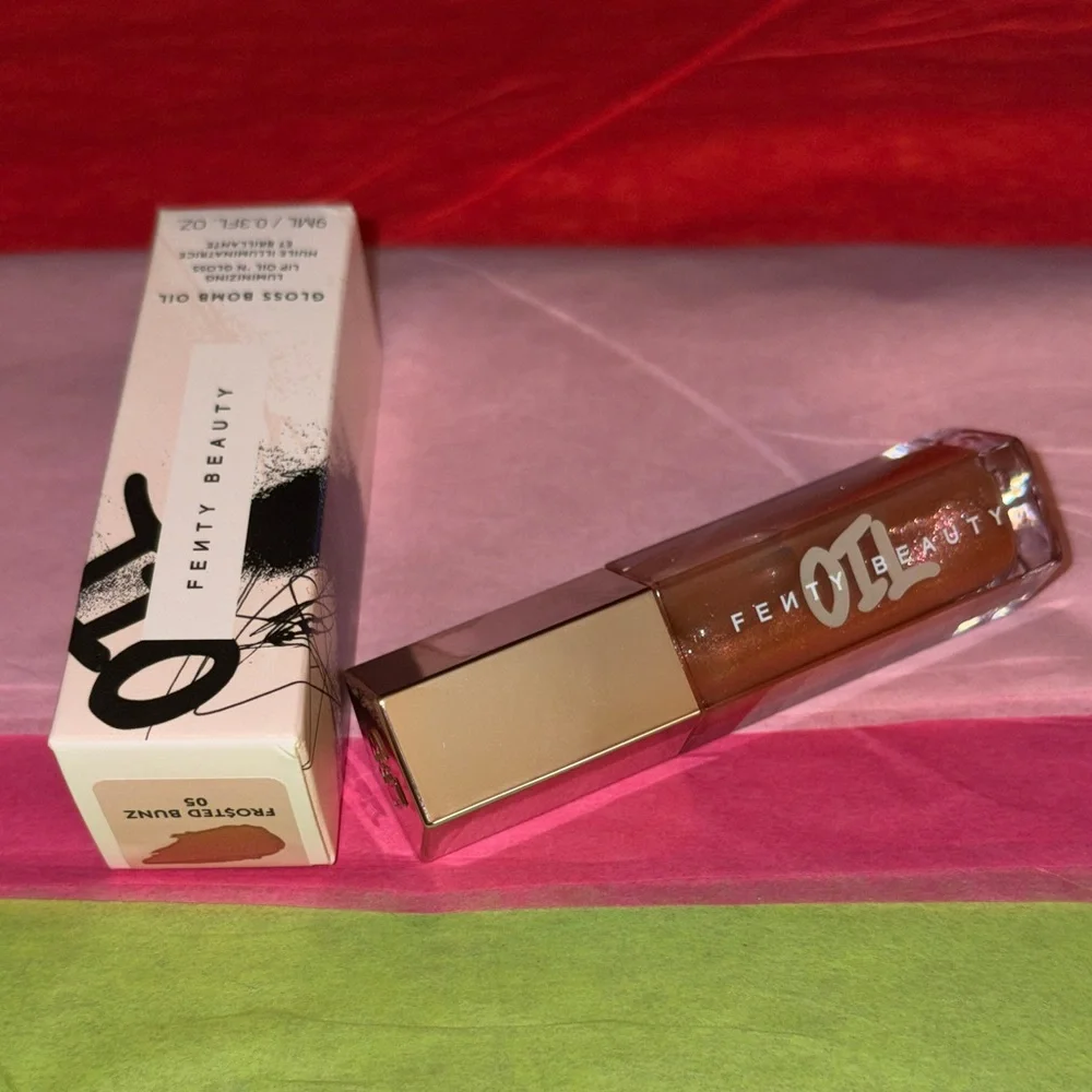 Fenty Beauty by Rihanna Gloss Bomb Oil Luminizing Lip Oil 'N Gloss, FROSTED BUNZ